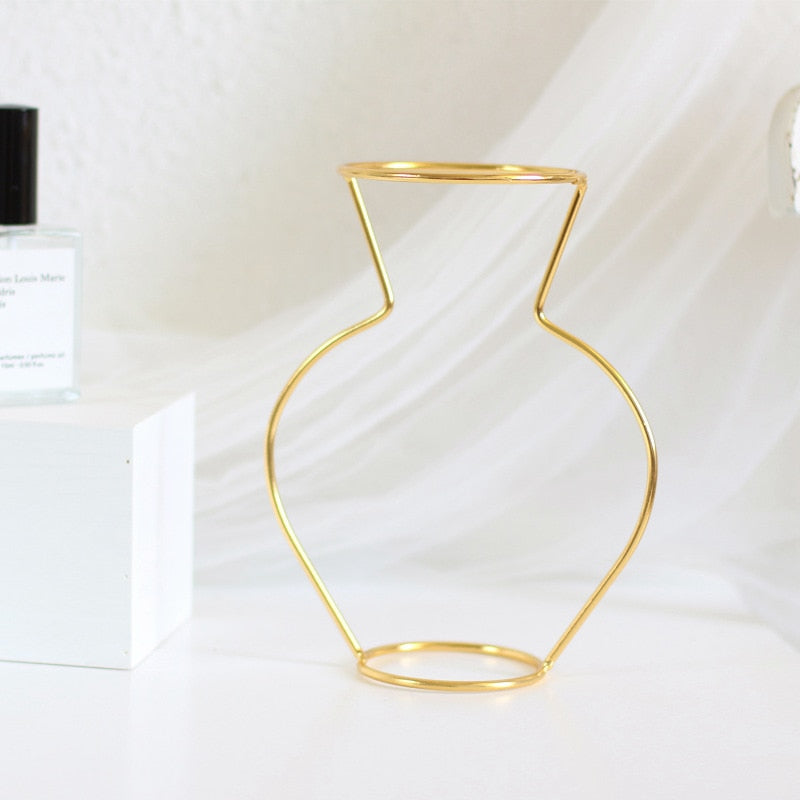 Retro Nordic Iron Flower Vase