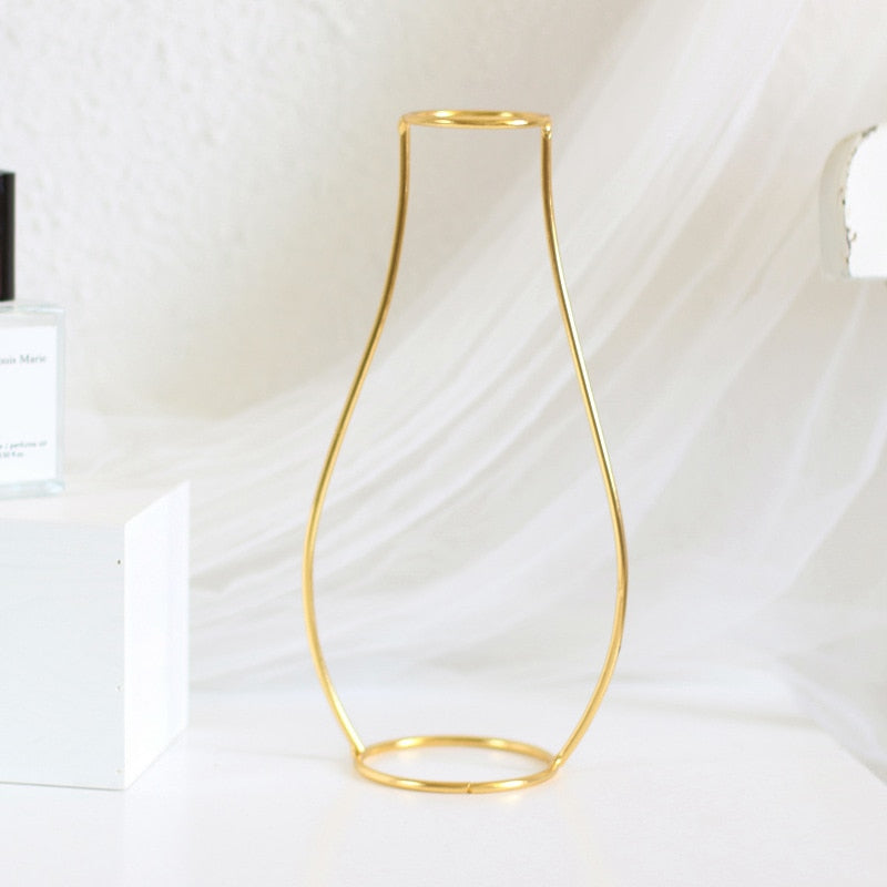 Retro Nordic Iron Flower Vase