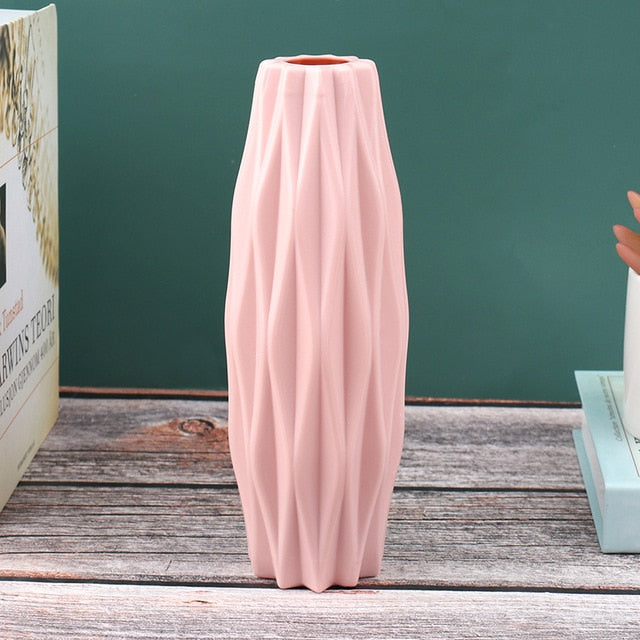 White Modern Plastic Flower Vase