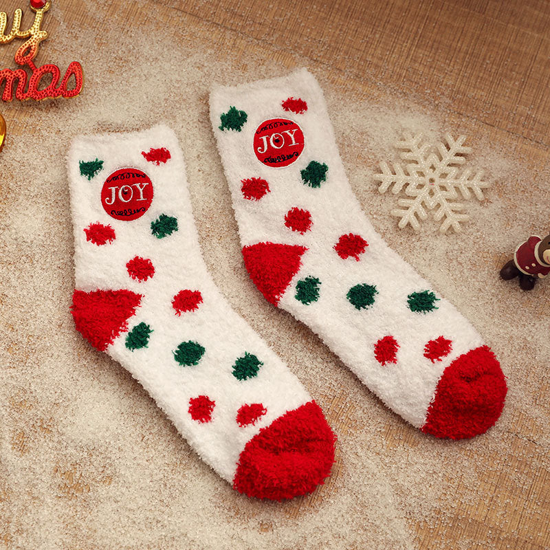 Autumn and winter new coral velvet Christmas socks, thick warm embroidery half-velvet home land socks SOCK