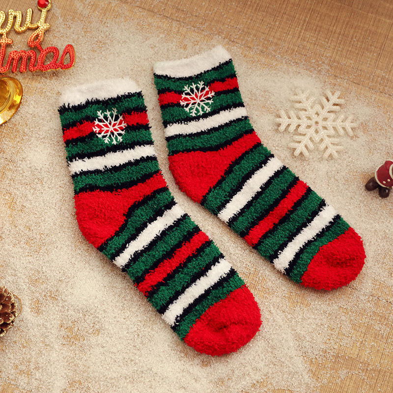 Autumn and winter new coral velvet Christmas socks, thick warm embroidery half-velvet home land socks SOCK