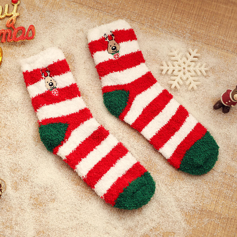 Autumn and winter new coral velvet Christmas socks, thick warm embroidery half-velvet home land socks SOCK